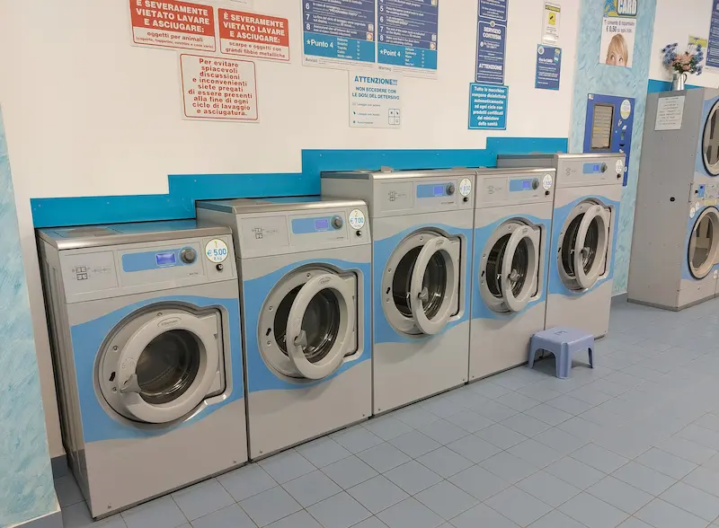 Photo Laundry Washing Machines